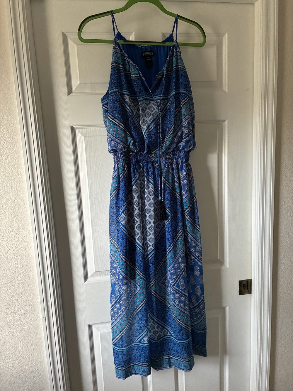 Enfocus Studio Blue Printed V-Neck Maxi Dress with Spaghetti Straps size 14 - Picture 2 of 5